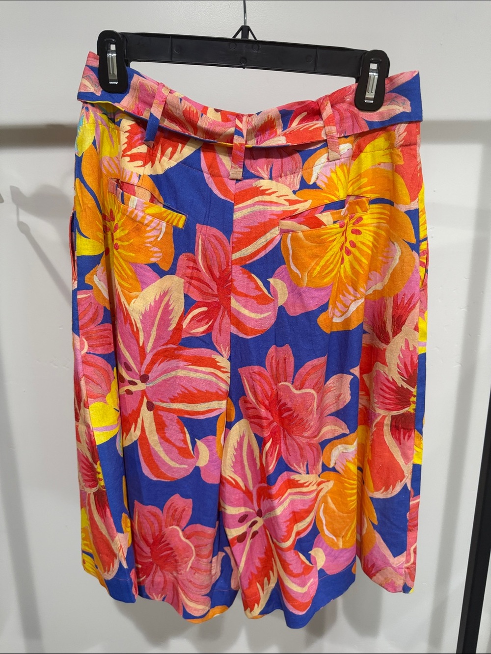 Floral Print High-Waist, Wide Leg, Knee Length Linen Shorts in Blue/Pink/Yellow - Picture 3 of 8